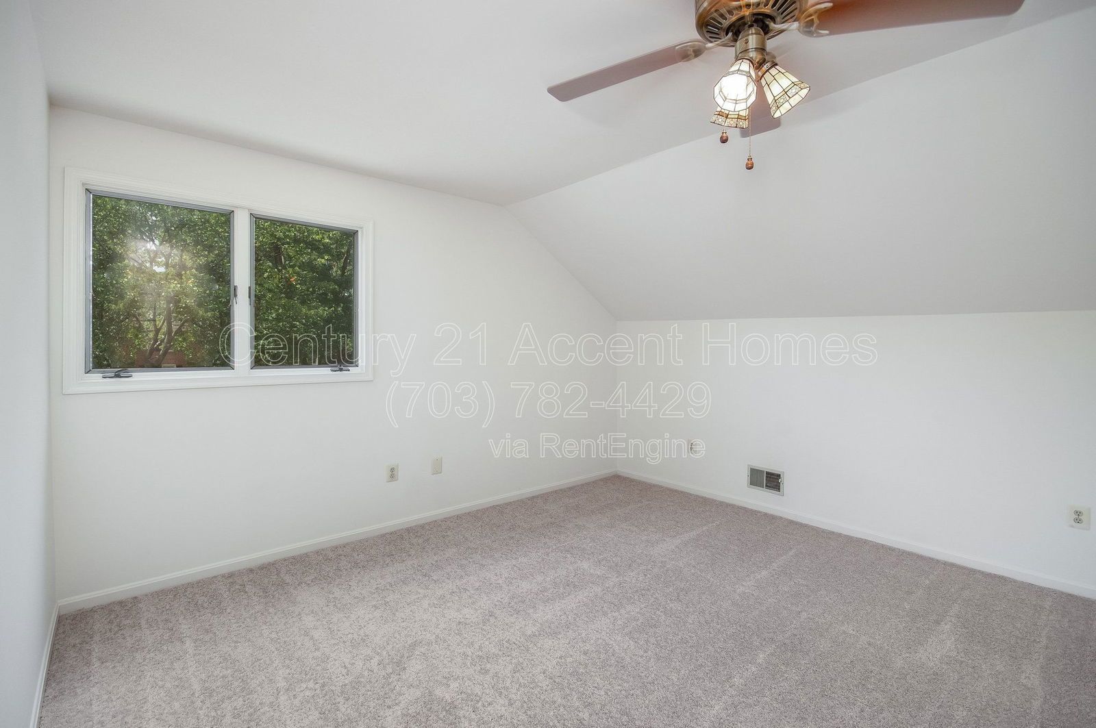 4572 Shetland Green property image