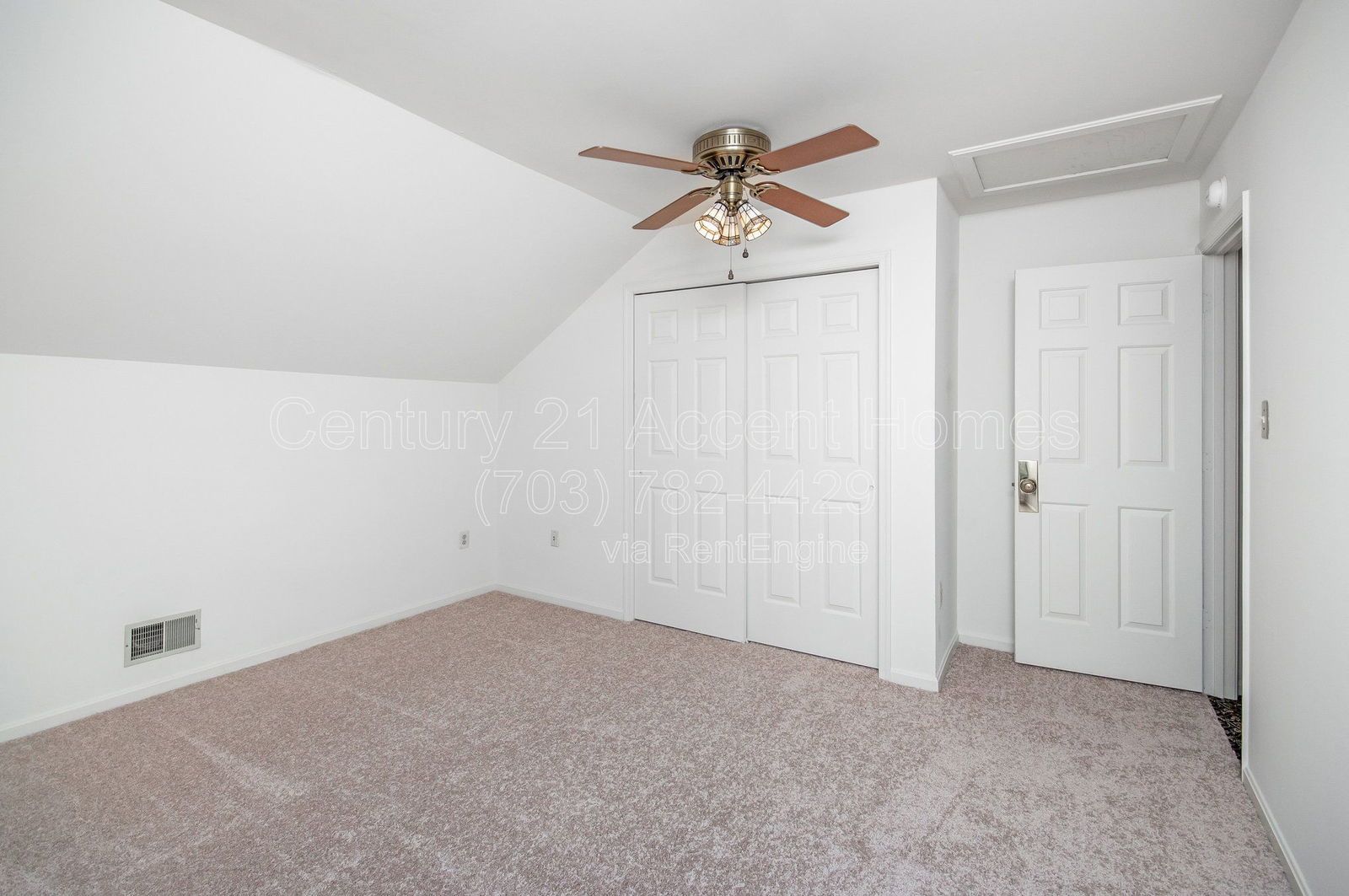 4572 Shetland Green property image