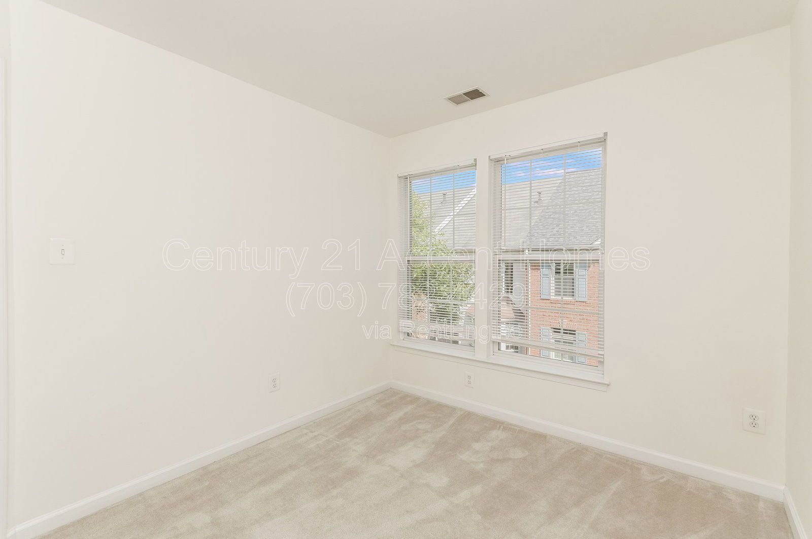 1030 Harrison Circle property image