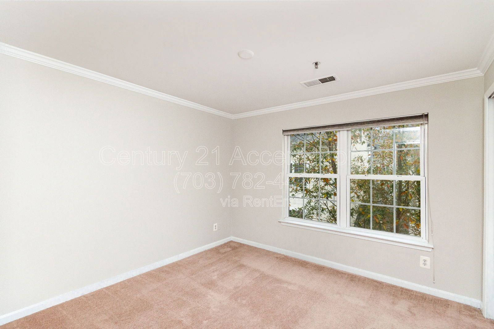 8932Milfor property image