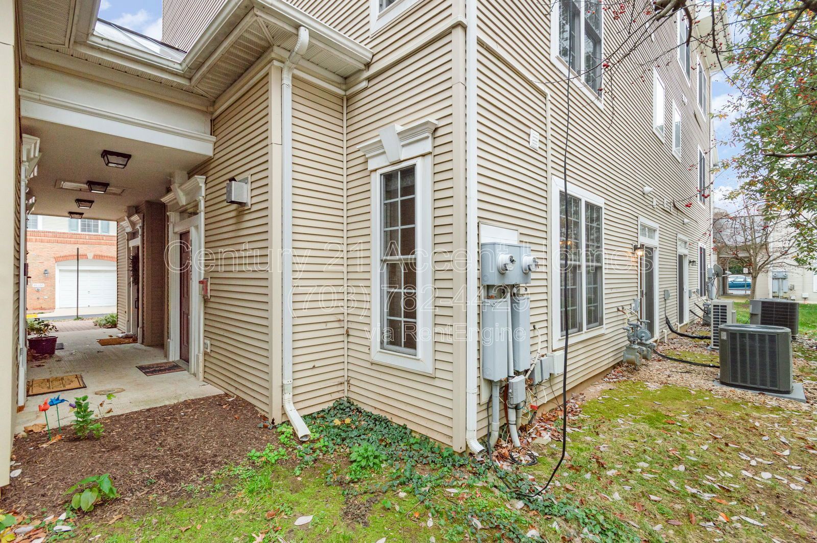 8932Milfor property image