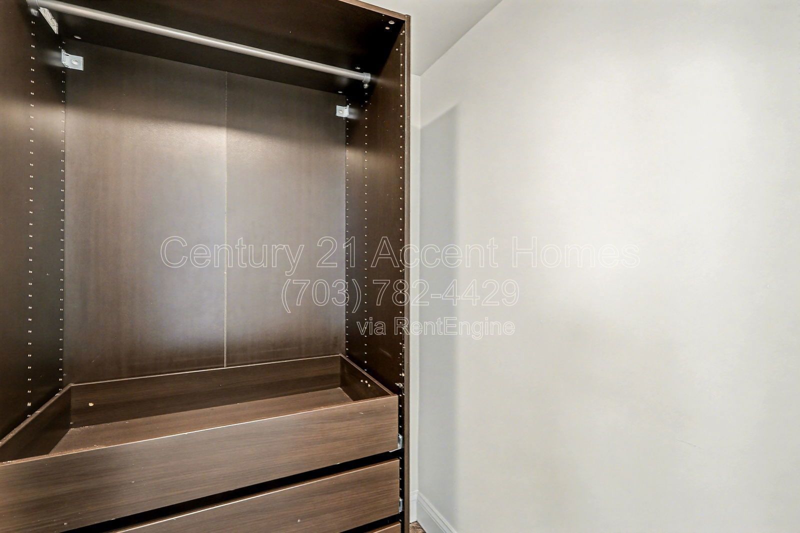 402 stabler Ln property image