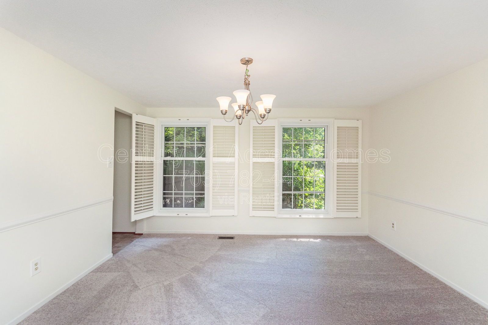 7690Middle property image