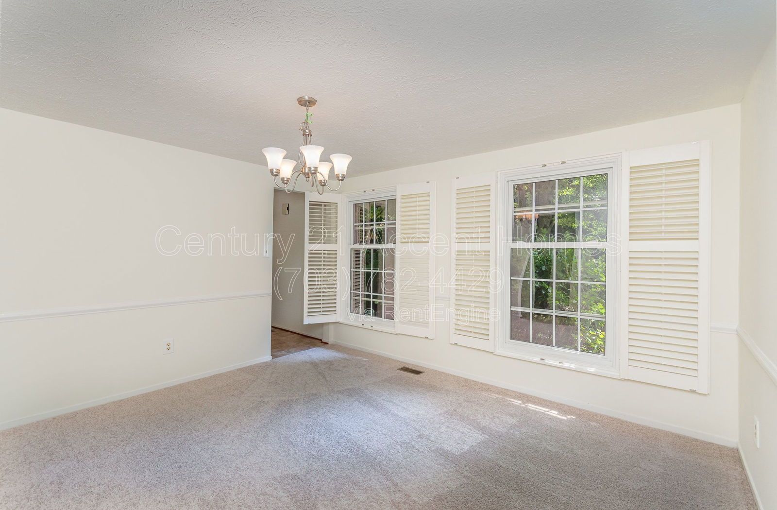 7690Middle property image