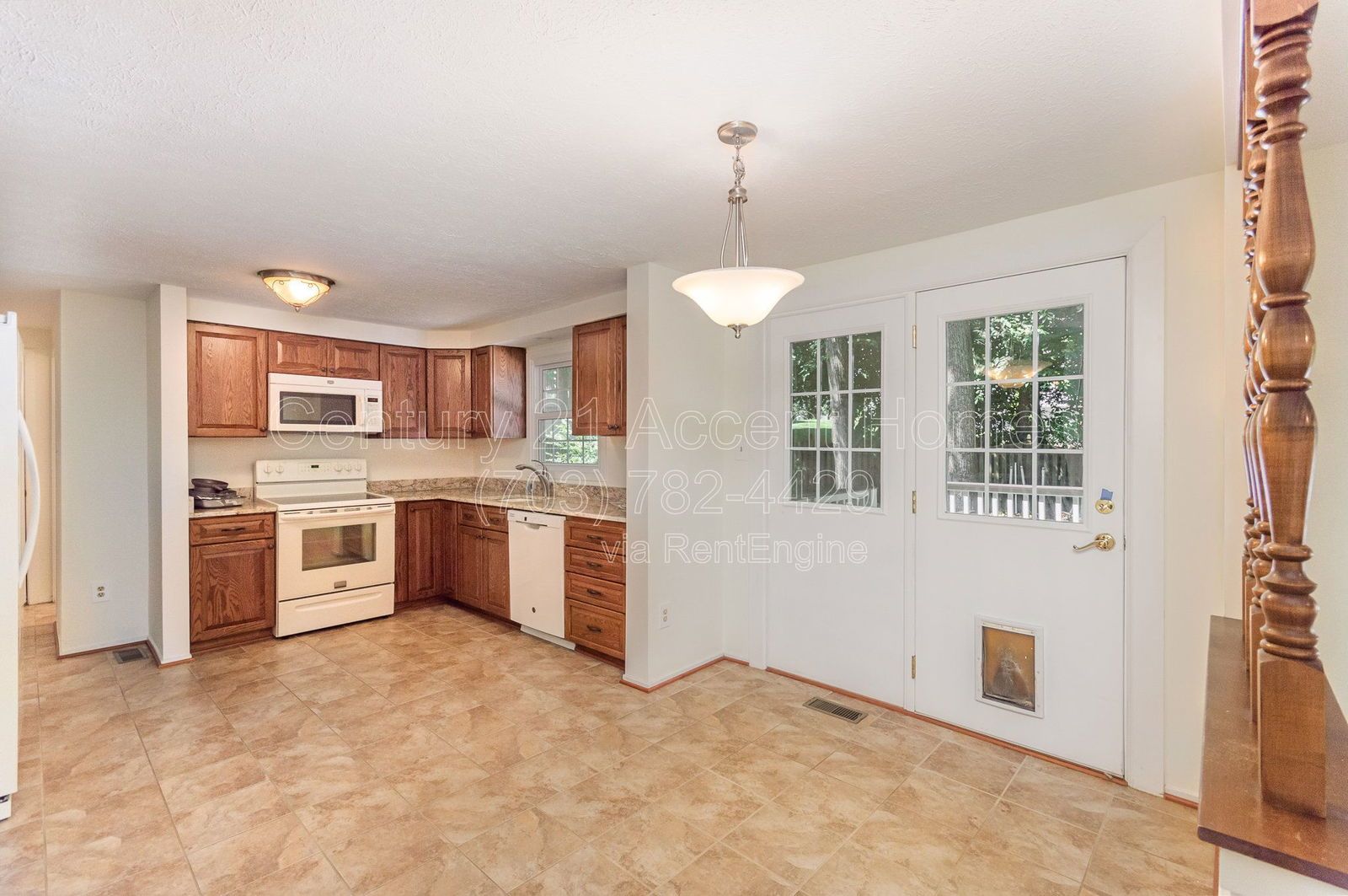 7690Middle property image