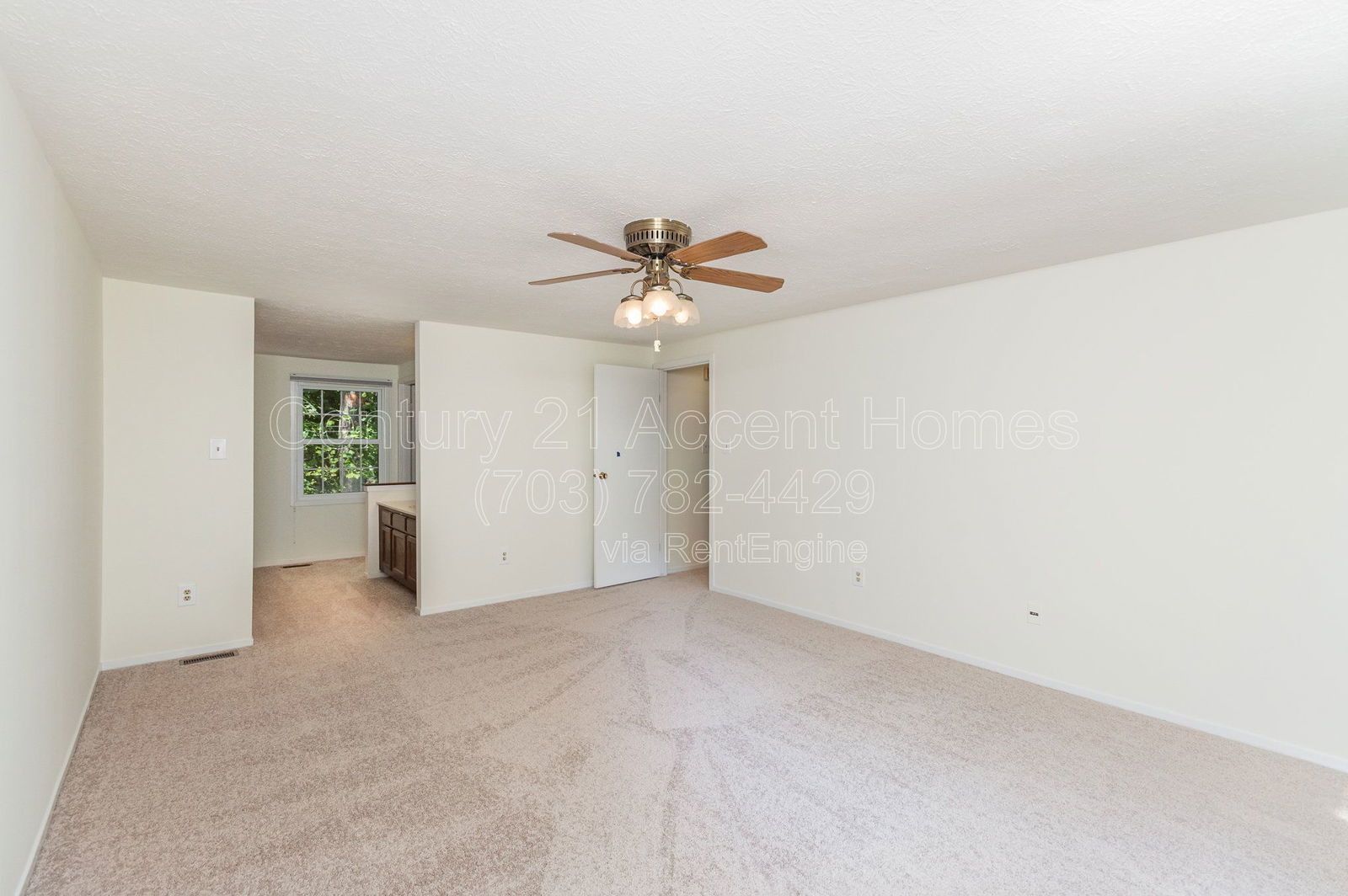 7690Middle property image