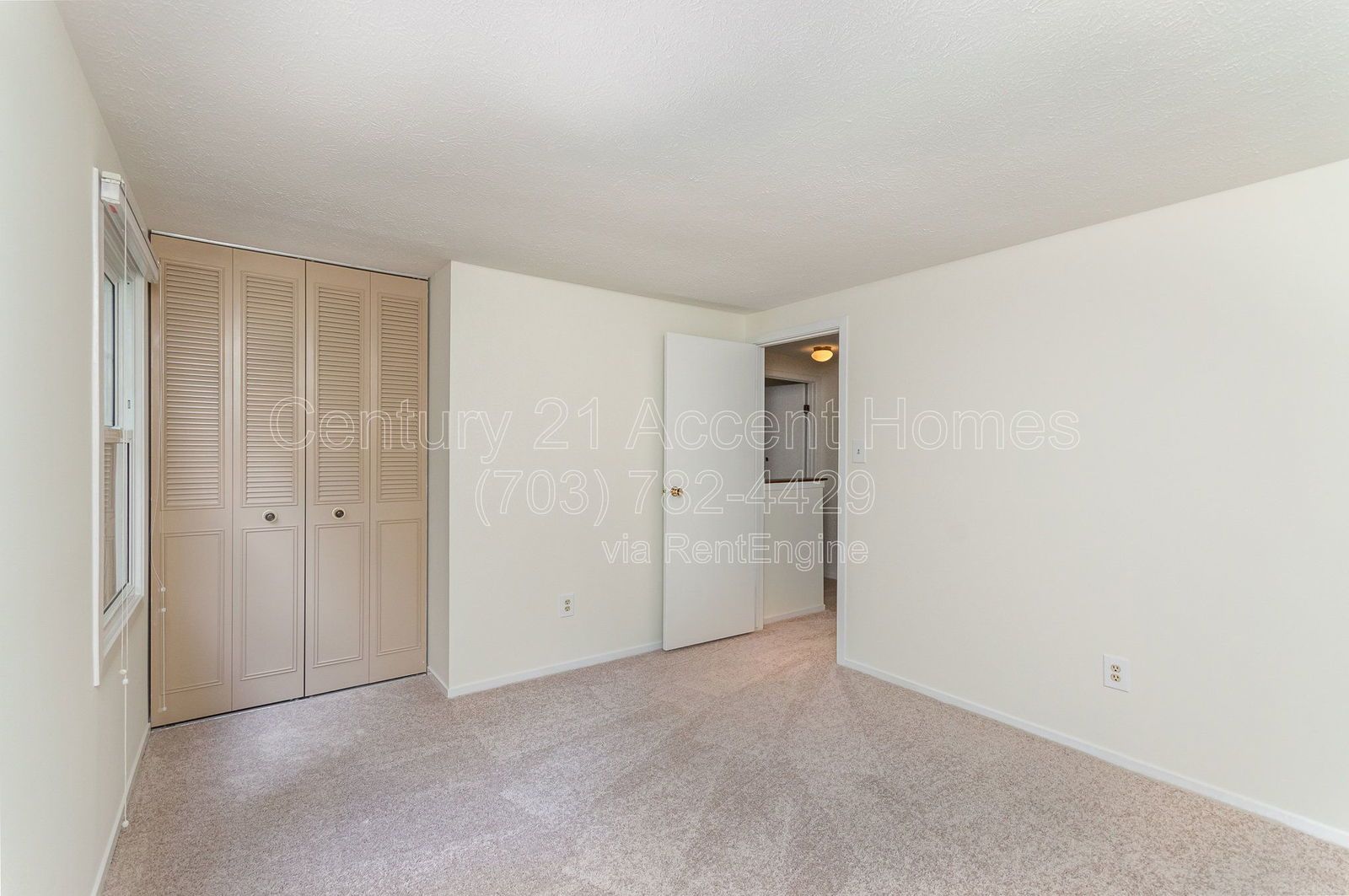 7690Middle property image