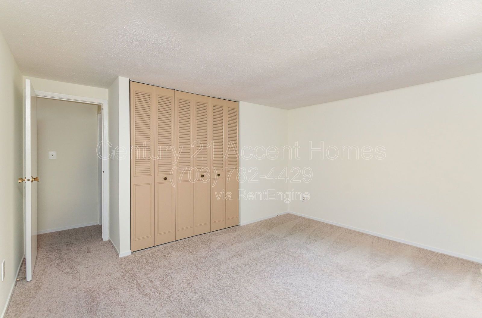 7690Middle property image