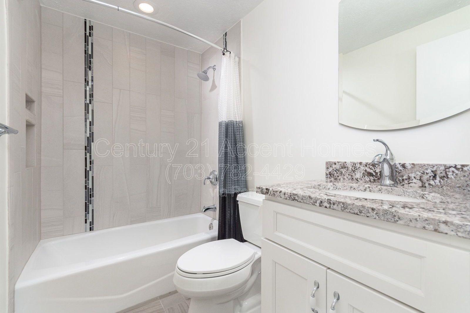 7690Middle property image