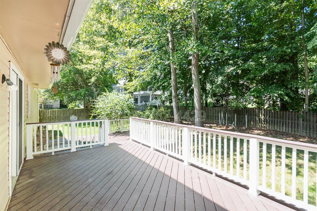 7690Middle property image