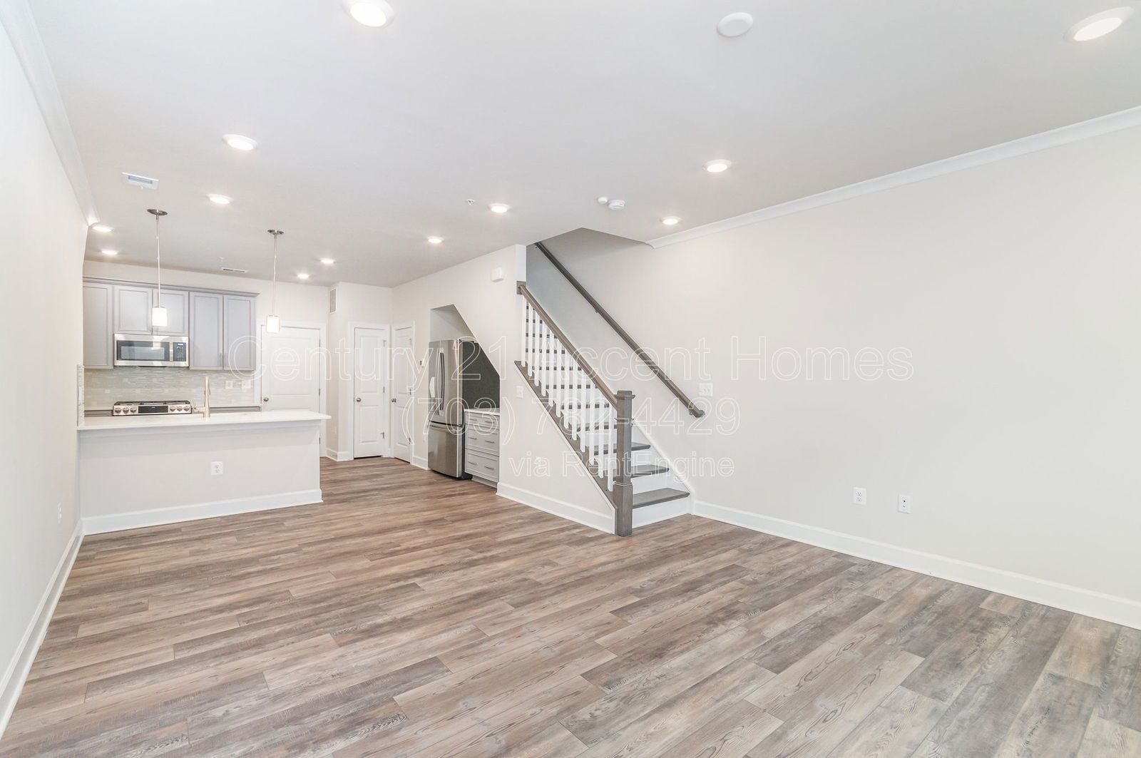 43488Stone property image