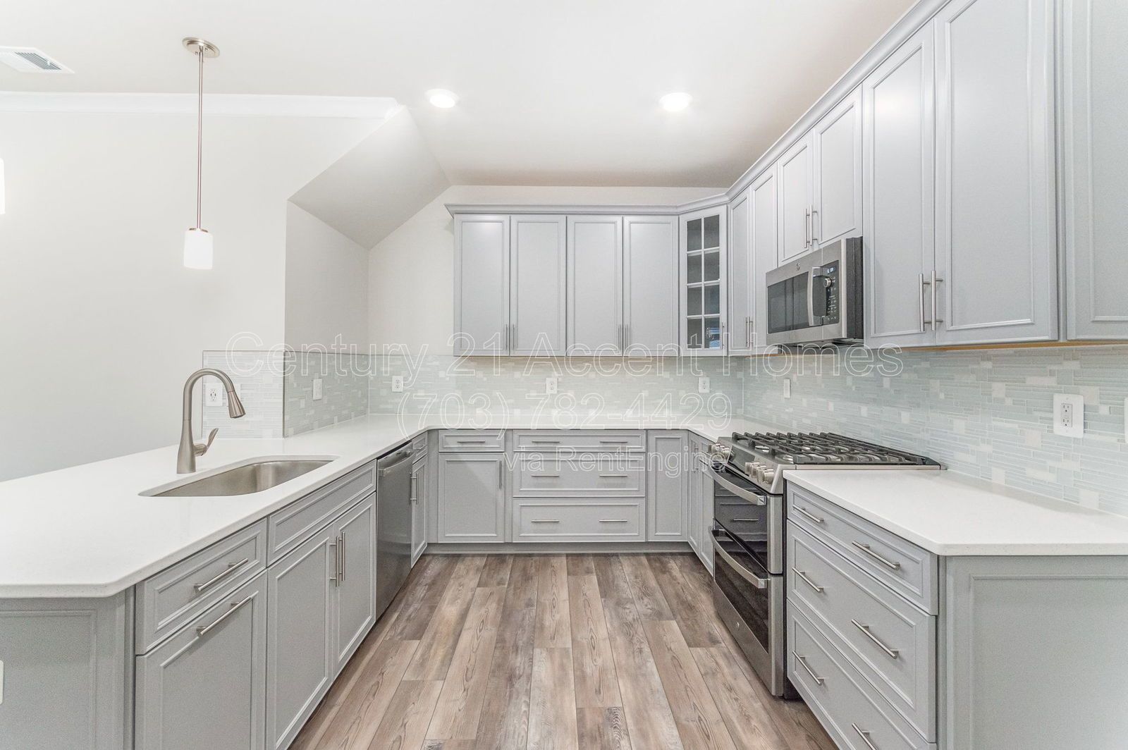 43488Stone property image