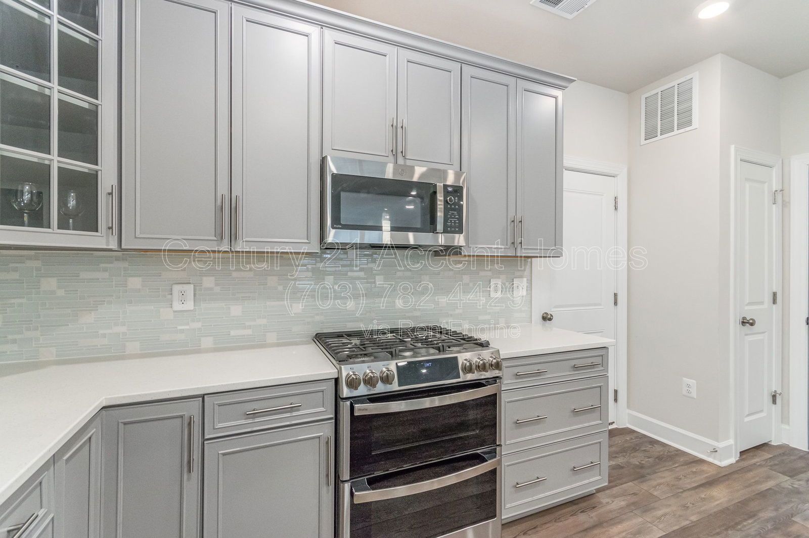 43488Stone property image