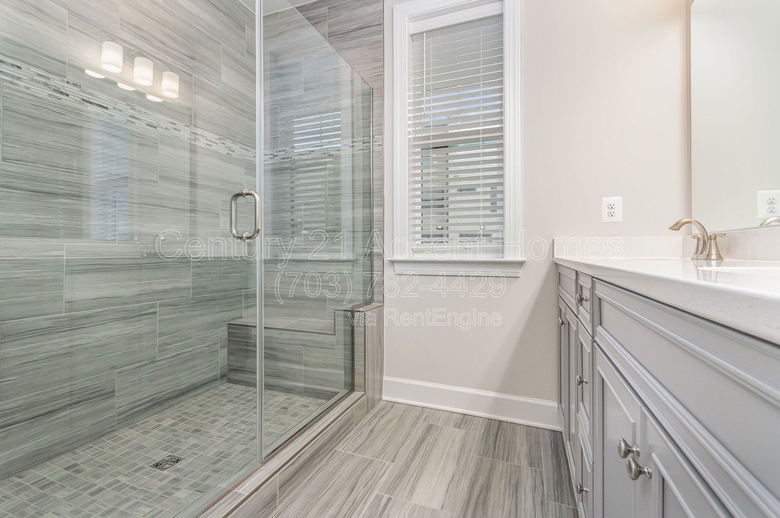 43488Stone property image