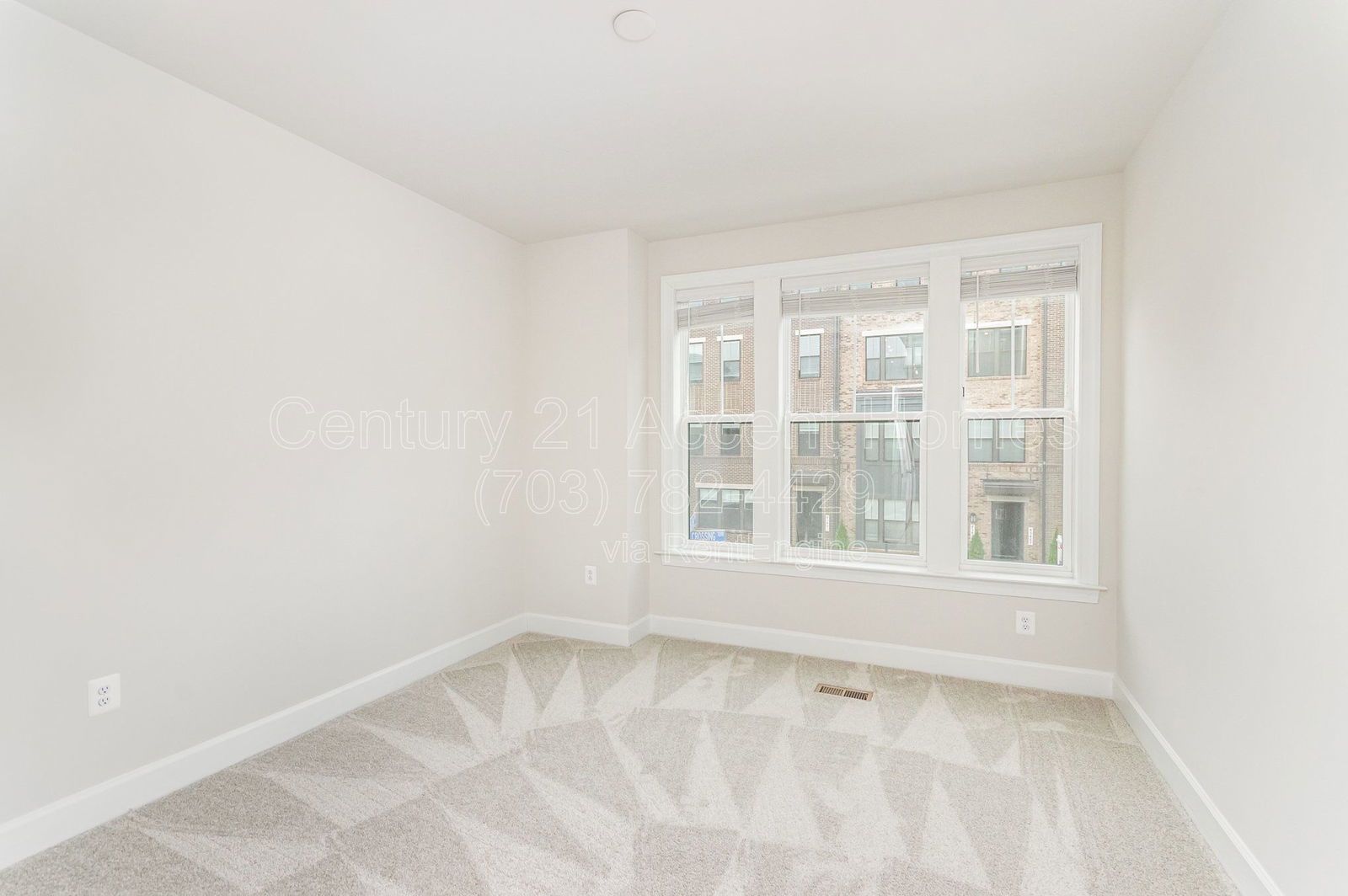 43488Stone property image