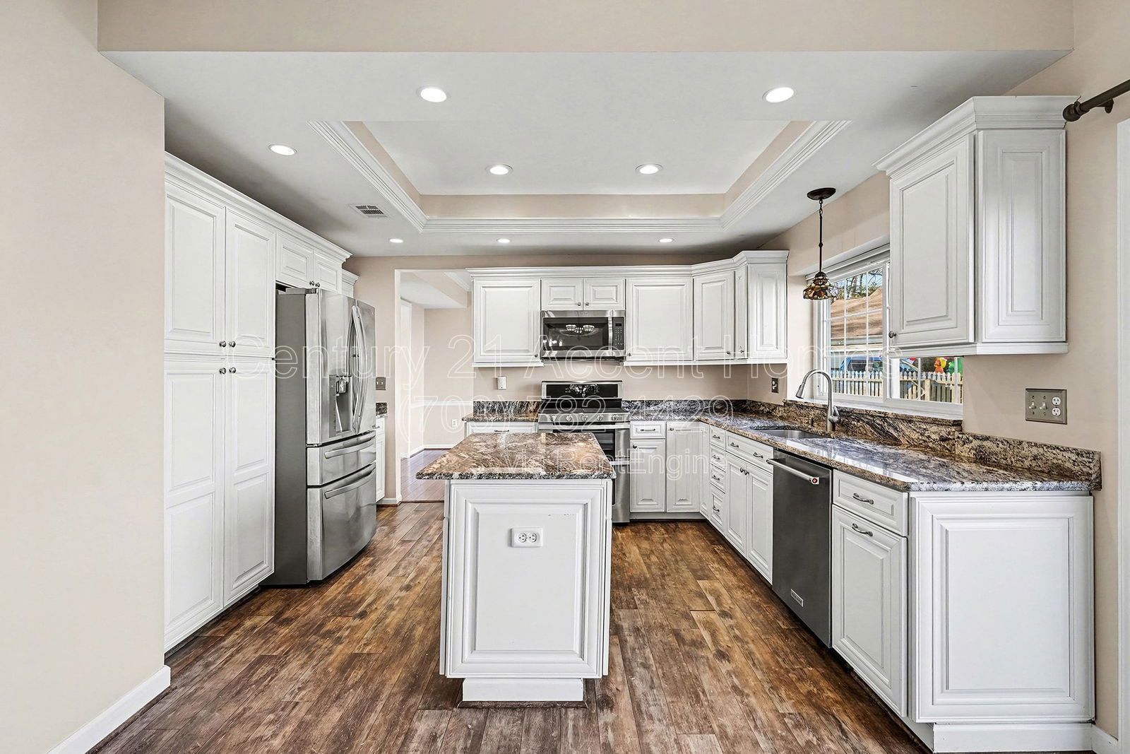 2816KingEl property image