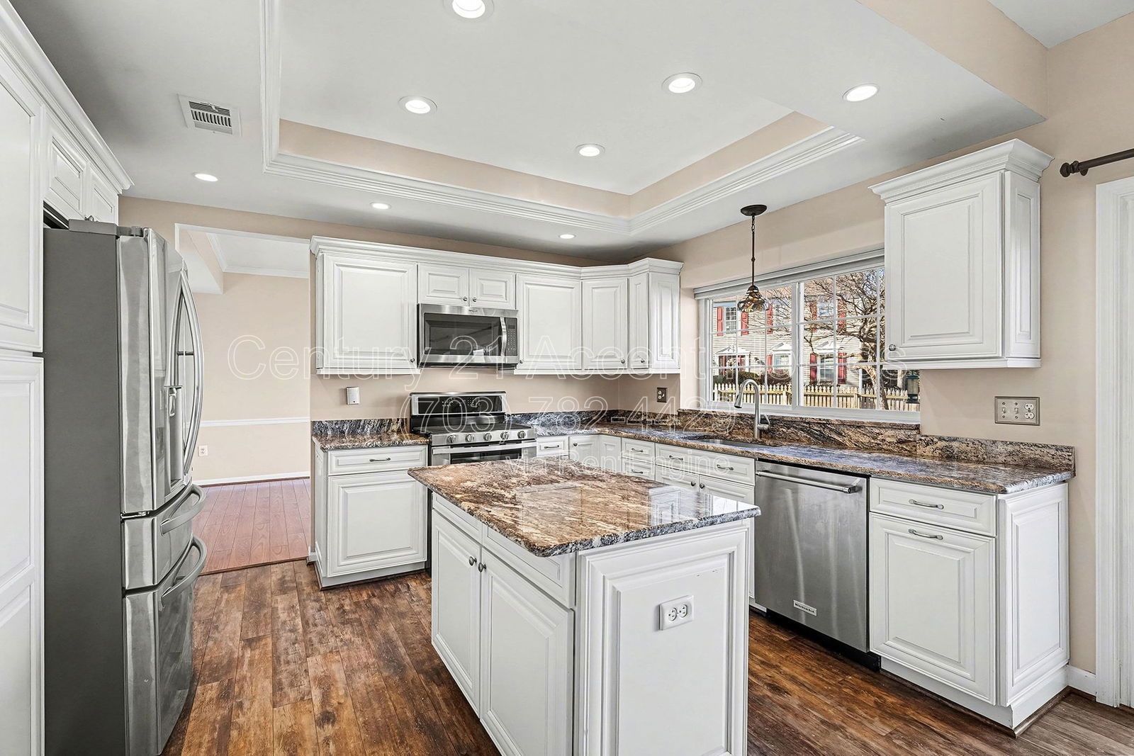 2816KingEl property image