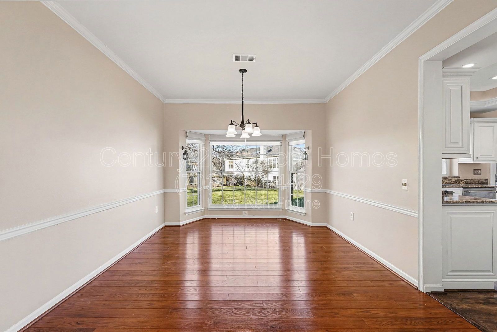 2816KingEl property image