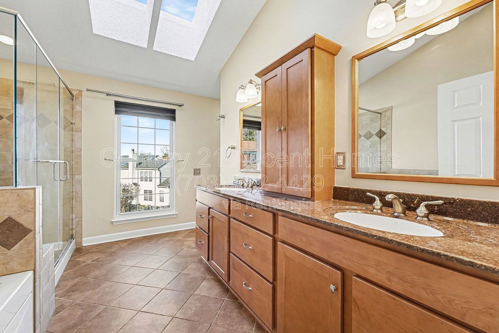 2816KingEl property image