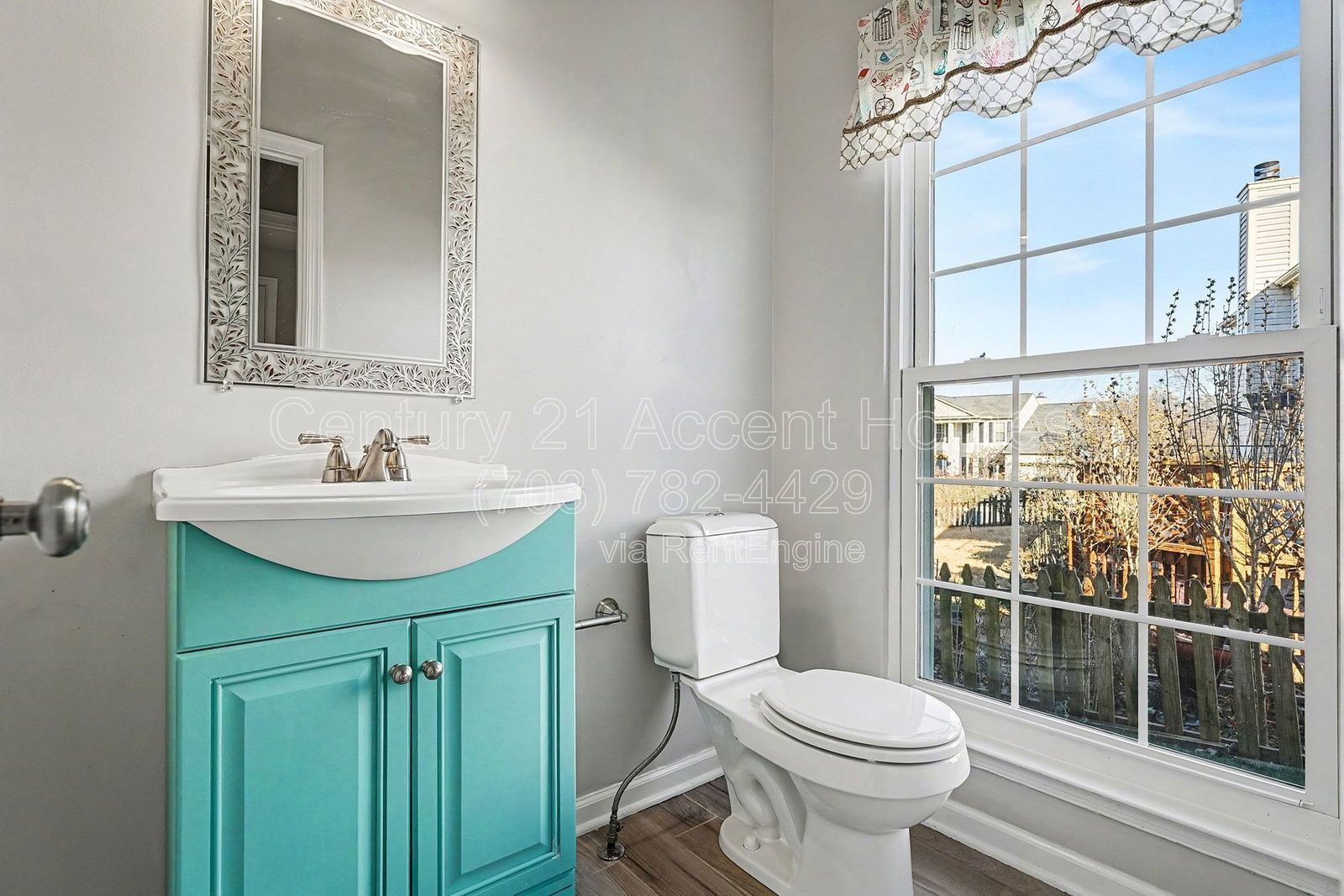 2816KingEl property image