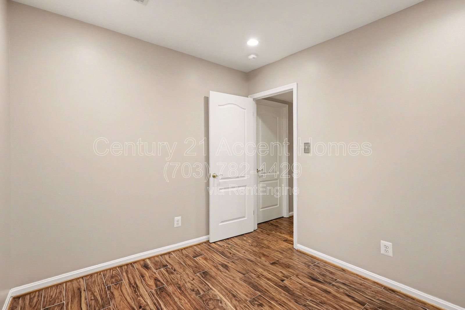 6117Lynley property image