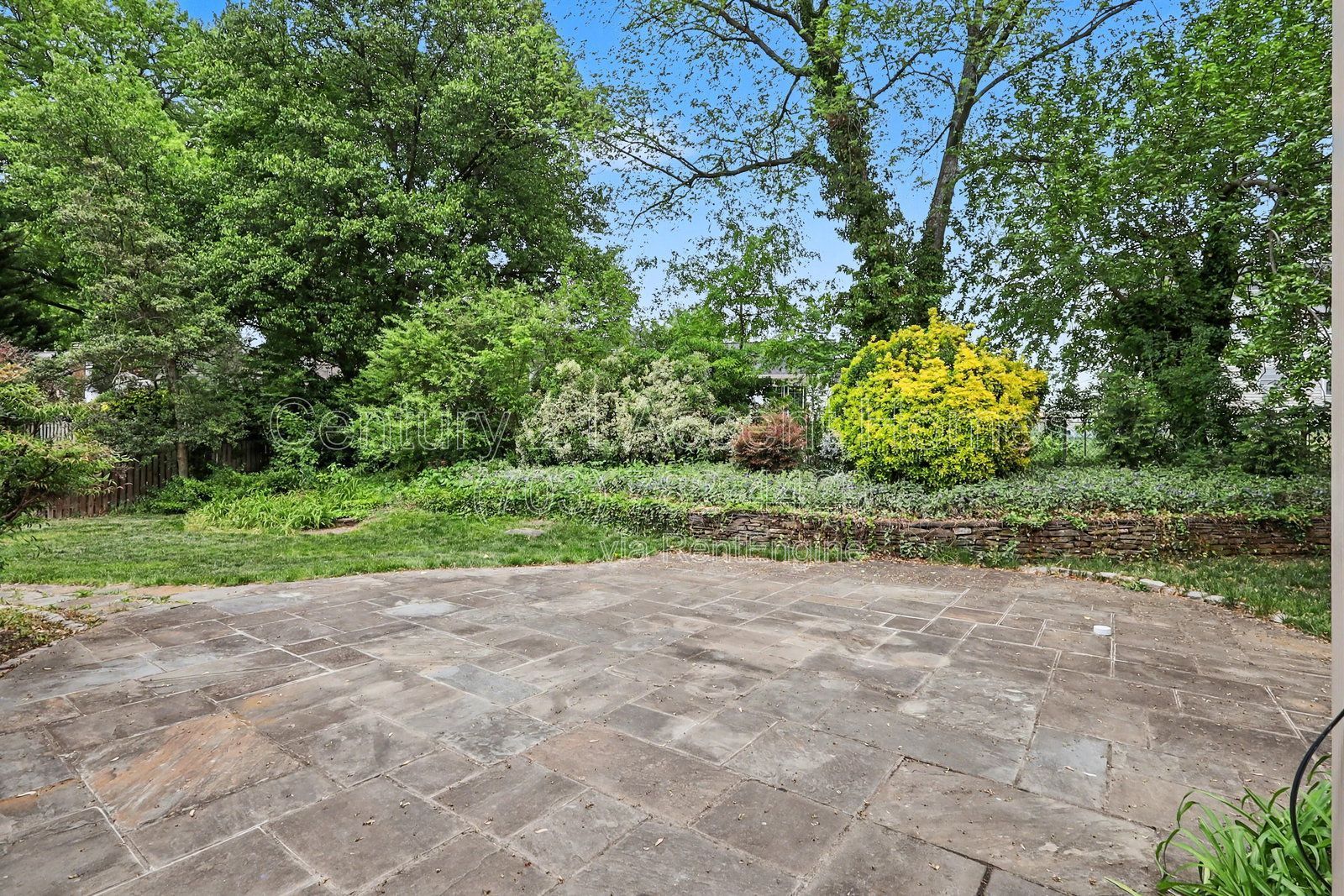 6117Lynley property image