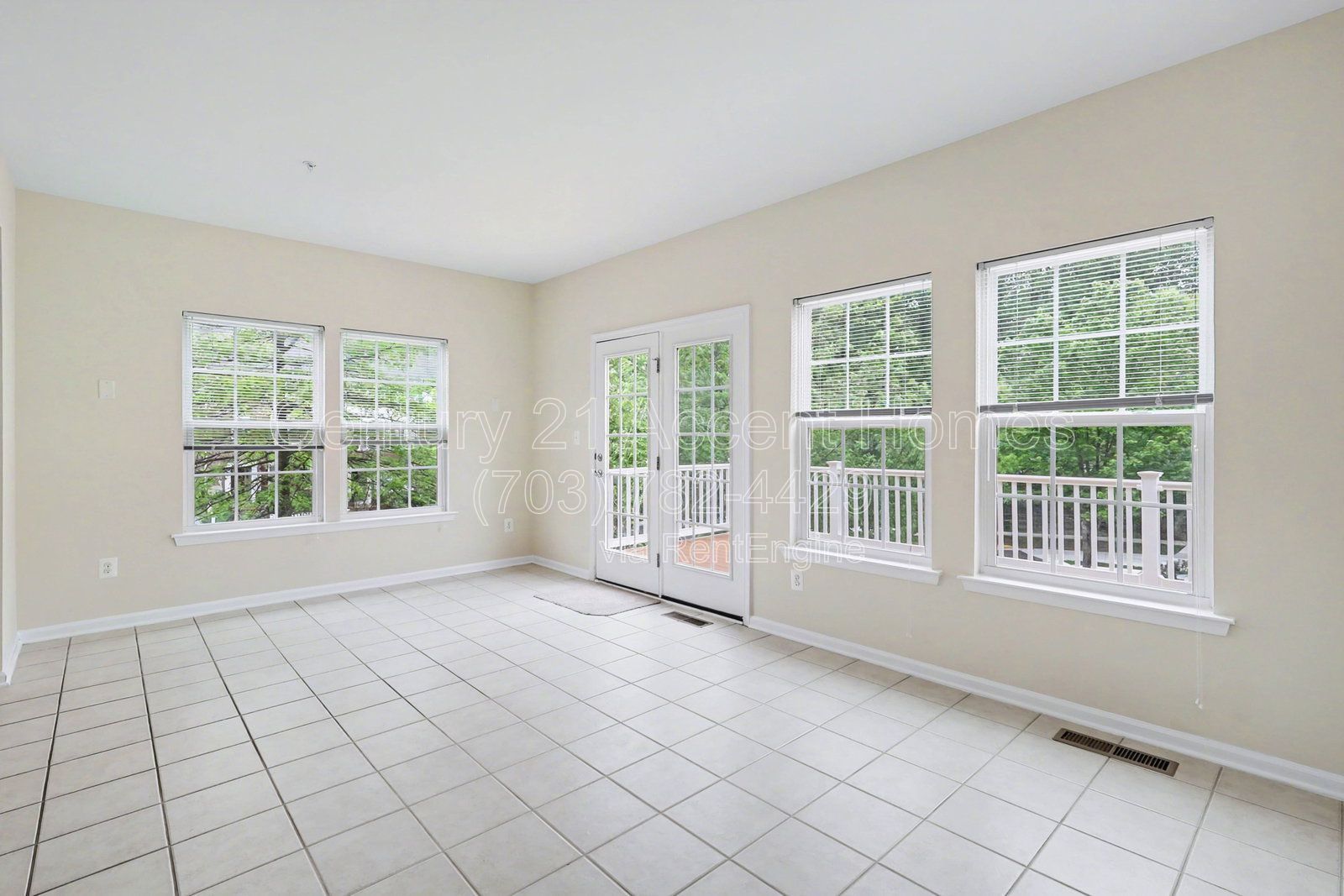 23515 Forest Haven property image