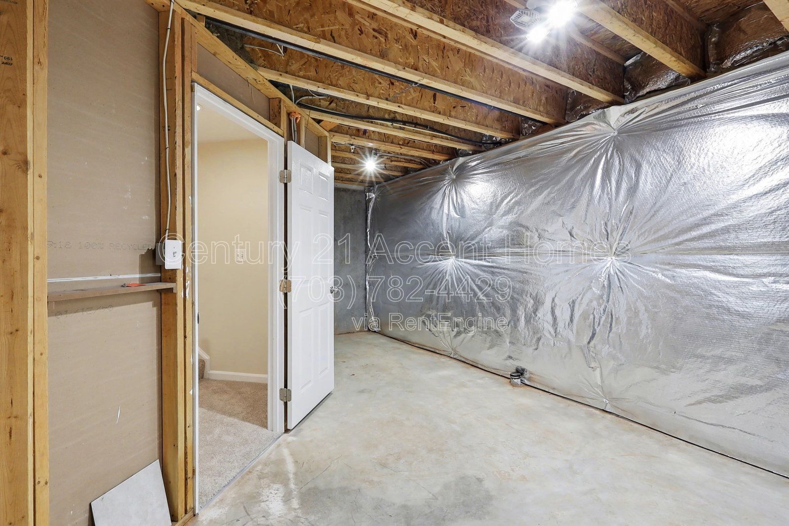 23515 Forest Haven property image