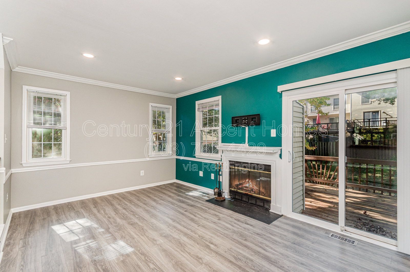 8512Laurel property image