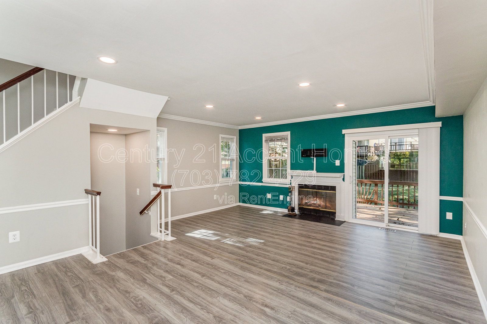 8512Laurel property image