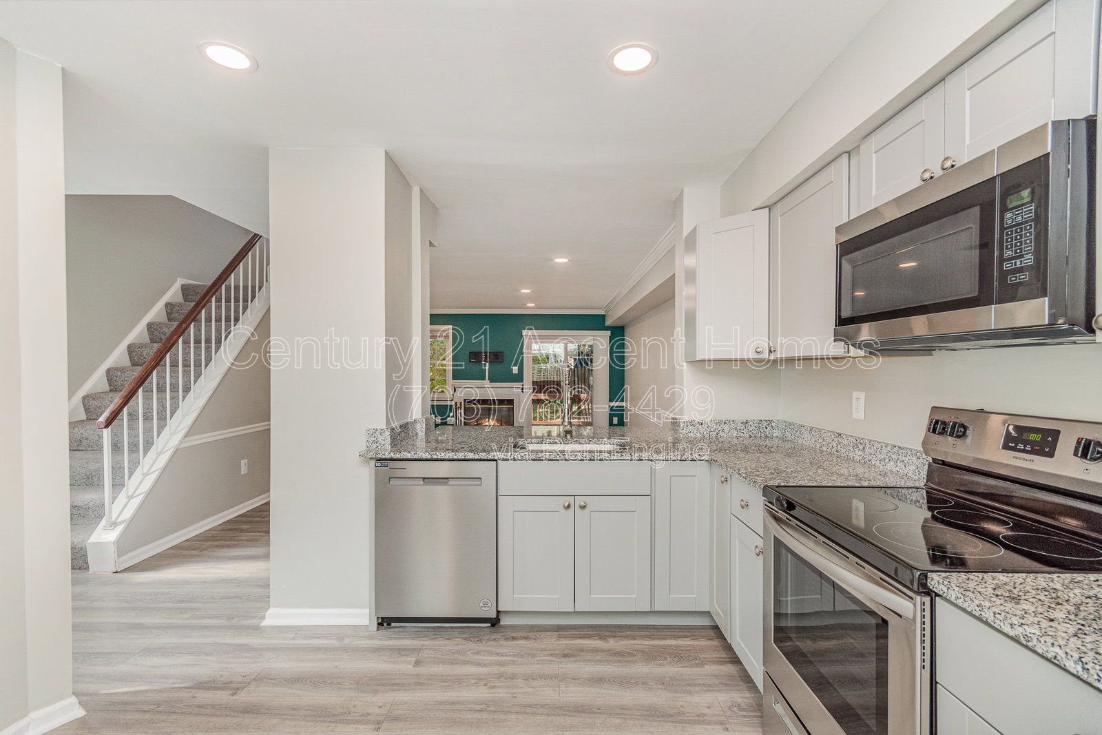 8512Laurel property image