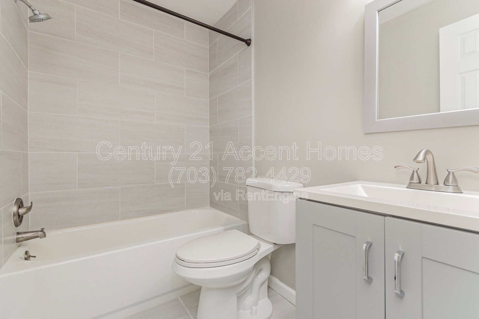 8512Laurel property image