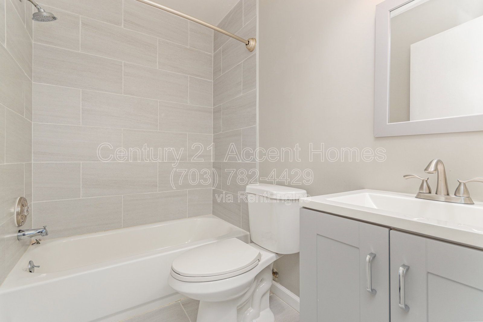 8512Laurel property image
