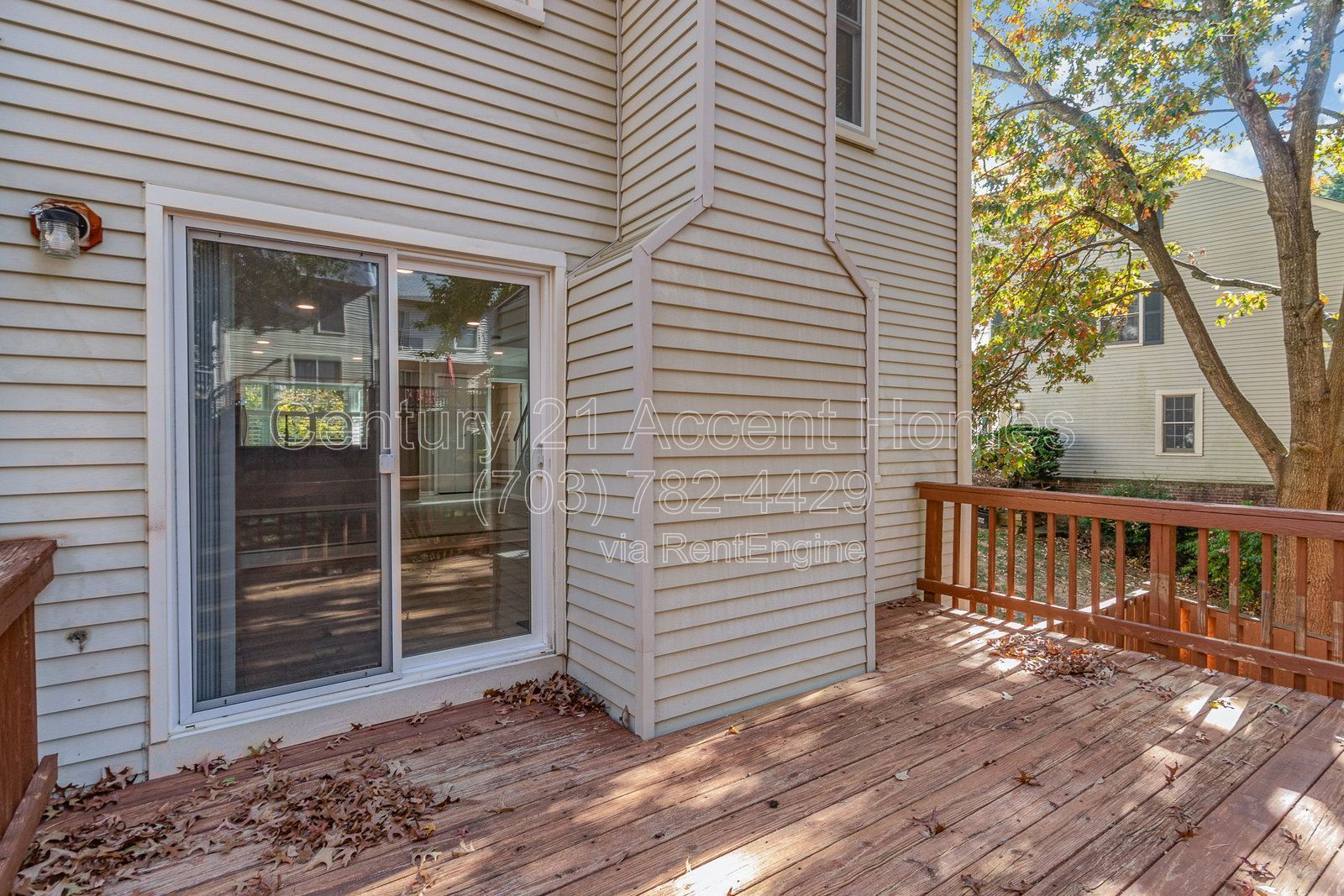 8512Laurel property image