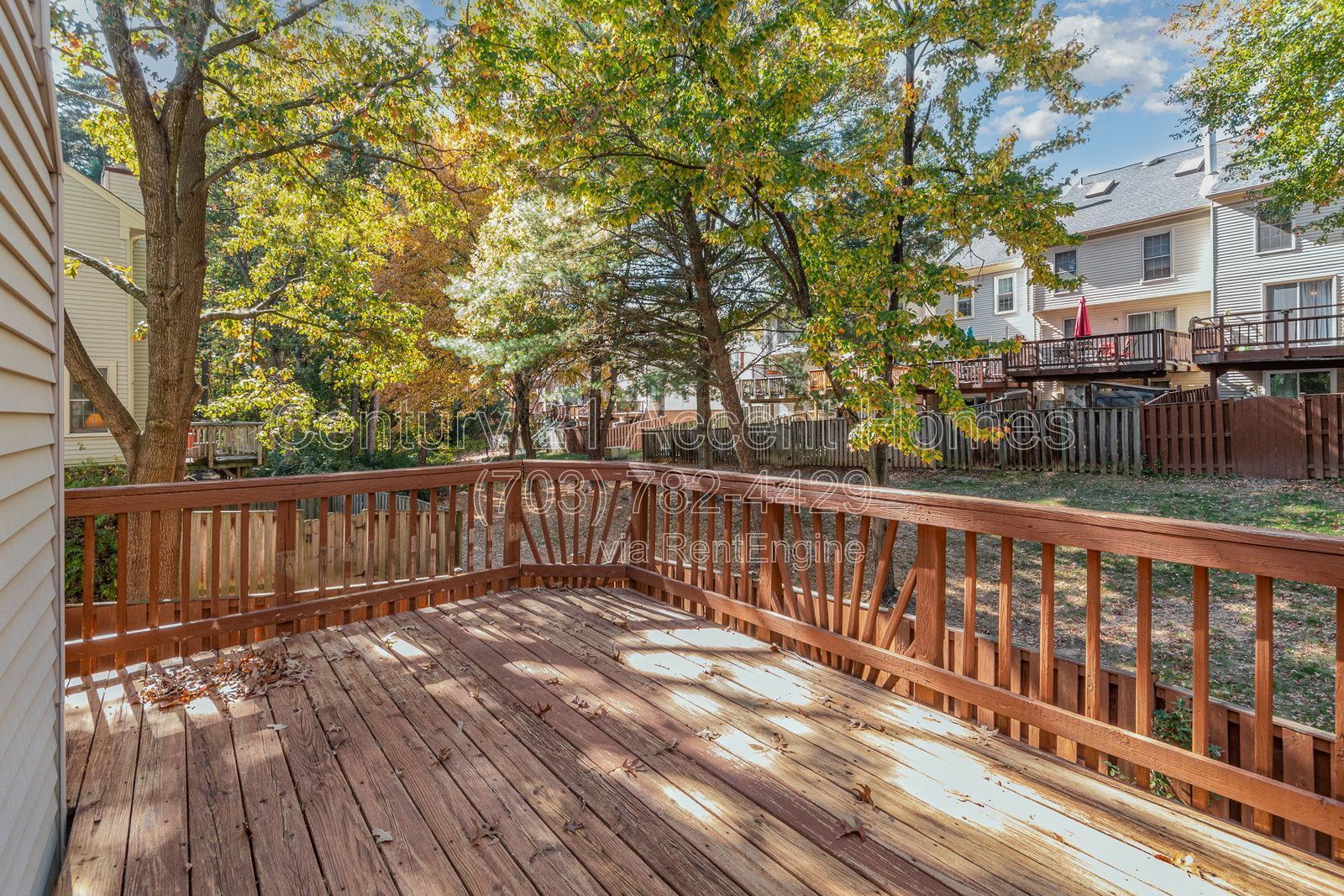 8512Laurel property image