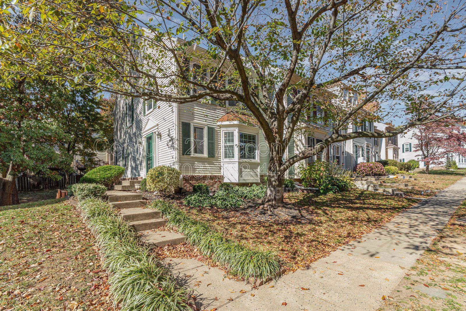 8512Laurel property image