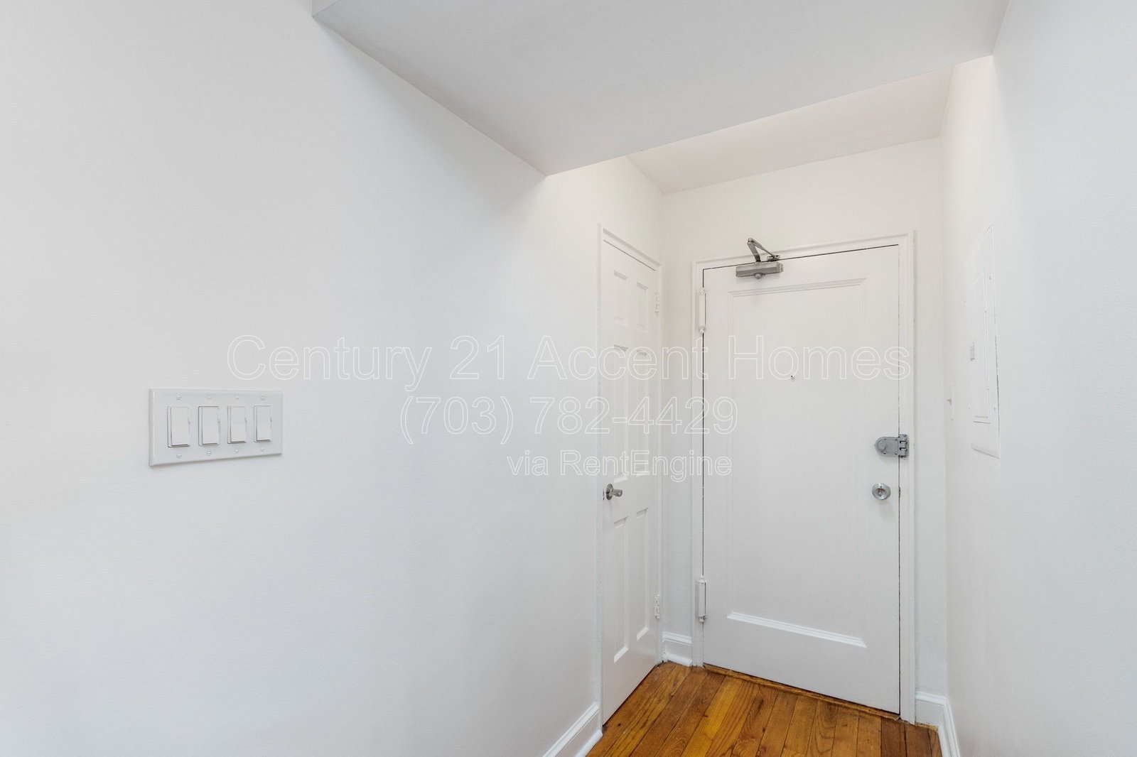 1303SWalteApt201 property image