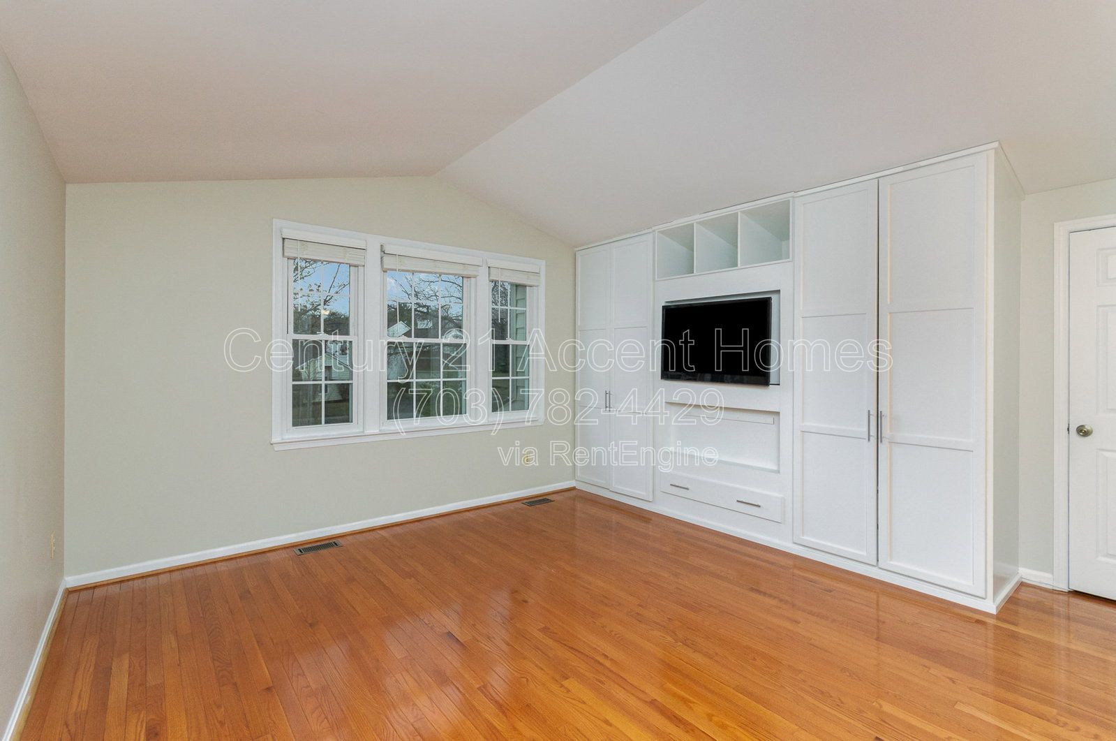 7579 Cross Gate Ln property image