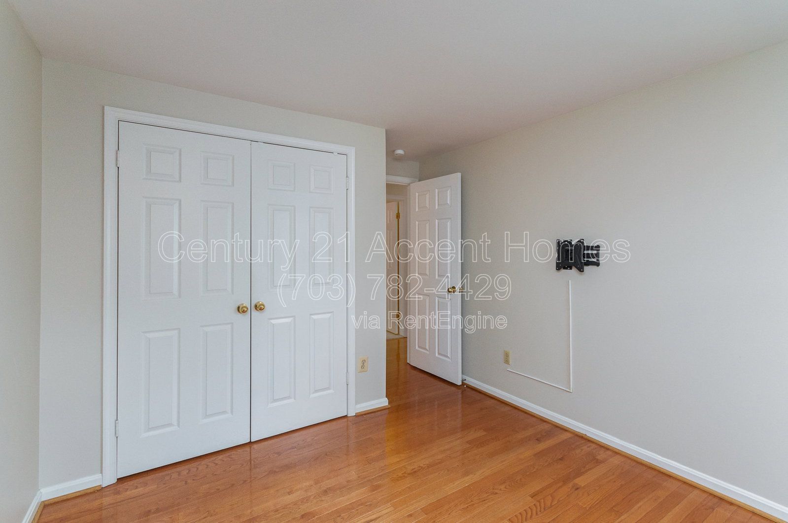 7579 Cross Gate Ln property image