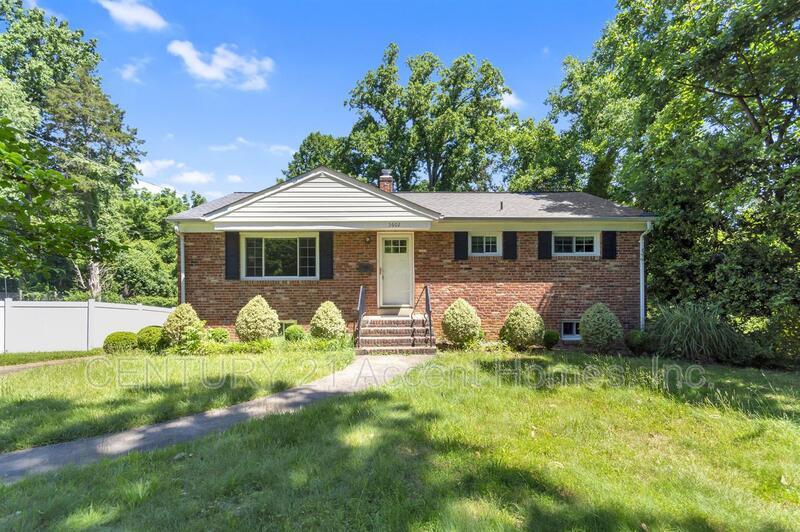 3602 Kendall Place Alexandria, VA 22303 Century 21 Accent Home